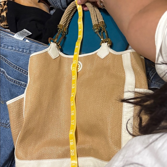 Tory Burch Beige and White Tote with Gold Accents - Picture 11 of 12